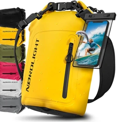 Immagine di Nordlight Dry Bag Sacca Impermeabile + Custodia per Cellulare Chiusura Arrotolabile, Tracolla Zaino Stagna Borsa Spiaggia, Canoa, SUP, Immersioni Giallo, 20 Litri