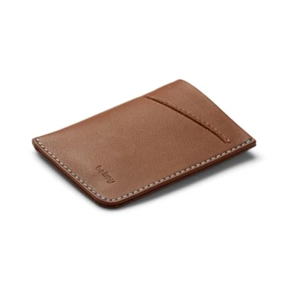 Immagine di Bellroy Card Sleeve (porta carte in pelle pregiata o portafoglio minimalista, può ospitare da 2 a 8 biglietti visita, spazio per banconote piegate) Hazelnut