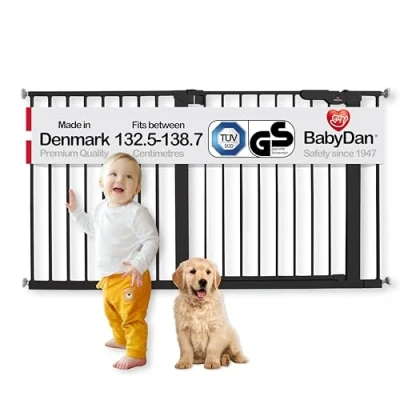 Immagine di BabyDan Premier, cancelletto extra largo per scale, copre aperture tra 132,5 138,7 cm, cancello di sicurezza, in metallo, bianco, prodotto Danimarca (cancello animali domestici/cancello