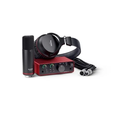 Immagine di Focusrite Scarlett Solo Studio (4 gen.), pacchetto con interfaccia audio USB per cantautori e produttori, microfono a condensatore cuffie, ideale registrazioni, streaming podcast