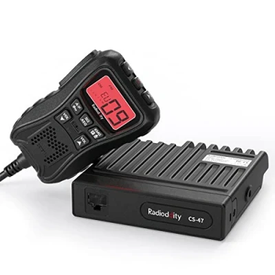 Immagine di Radioddity CS 47 CB, AM/FM, 40 canali, grande display LCD a 7 colori con retroilluminazione, microfono altoparlante integrato, VOX, amplificazione RF ad ampio raggio per fuoristrada