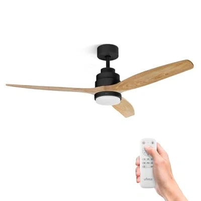 Immagine di Ufesa Ventilatore da Soffitto con Luce CFNP, 40W, 6 Velocità, Ultra Silenzioso, 3 Pale in Legno Naturale 132cm, Funzione Estate Inverno, Timer 8h, Livelli di Luce, Telecomando, Nero Faggio