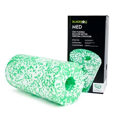 Immagine di BLACKROLL® MED, Foam roller per automassaggio miofasciale, Rullo massaggio muscolare di densità soft e lunghezza 30 cm, bianco/verde