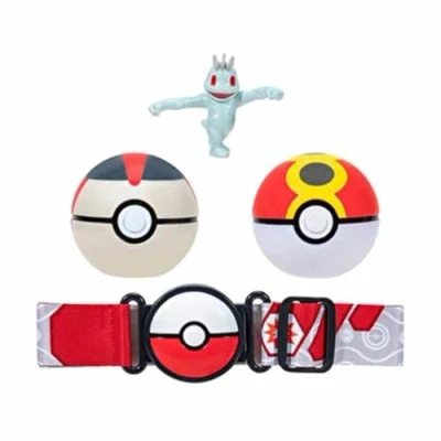 Immagine di Pokémon PKW2717 Clip and Go Poké Ball Belt set Reball, Timerball &amp; Machollo, ufficiale con statuetta