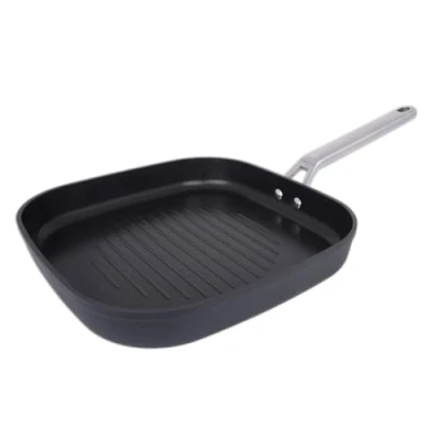 Immagine di Arcos Serie Samoa Padelle Grill Antiaderente 28x28 cm Bistecchiera Alluminio Forgiato Adatto a qualsiasi cucina Anse Acciaio inossidabile effetto freddo Nero FULL INDUCTION