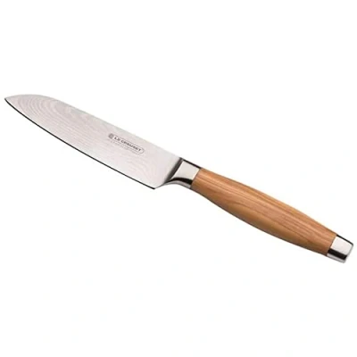Immagine di Le Creuset Coltello Santoku, Lama in acciaio Damasco 18,8 da 13 cm con filo liscio, Manico legno d&#039;ulivo, Inossidabile, Marrone,Argento, 98000213000200