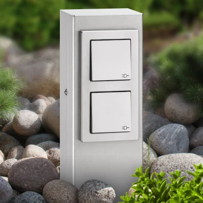 Immagine di LCD Colonnina con 4 prese elettriche in acciaio inox