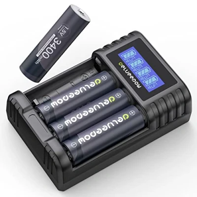 Immagine di Delyeepow 1.5V Batterie AA Ricaricabili Litio Alta Capacità 3400mWh, 1500 Cicli Pile 4 Conti con Caricatore Intelligente LCD