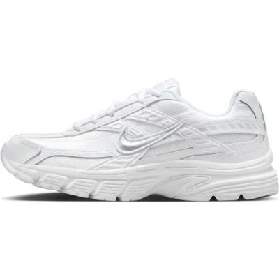 Immagine di NIKE Initiator, Sneaker Donna, White/Metallic Silver Photon Dust, 40.5 EU
