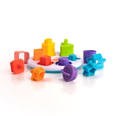 Immagine di Fat Brain Toys Plugzy Gioco educativo sensoriale Impila e Incastra, 6 diverse forme colori da abbinare tra loro, con cappuccio in silicone alimentare, diversi modi di giocare, adatto dai 10 mesi