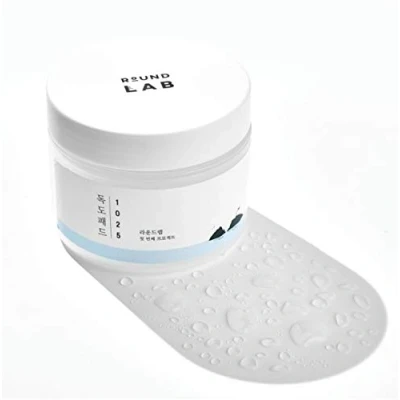 Immagine di ROUND LAB 1025 DOKDO Pad, tampone toner esfoliante viso liscio ma efficace (70 fogli)