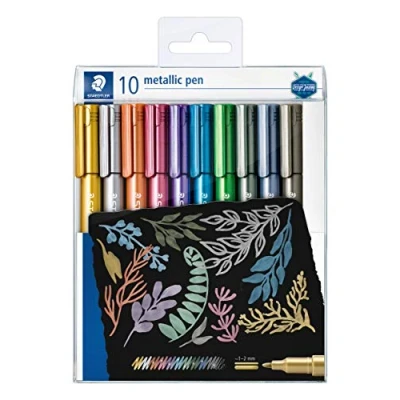 Immagine di STAEDTLER 8323 TB10 Design Journey Penna metallica, punta a proiettile, larghezza linea 1 2 mm, colori assortiti (confezione da 10)