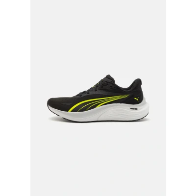 Immagine di Puma Electrify Nitro 4 Scarpe da corsa su strada, Uomo, Taglia: 42.5, Black/yellow alert/feather gray Tessuto / sintetico