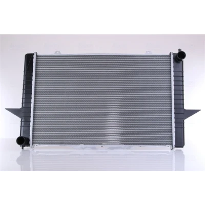 Immagine di NISSENS 65546A Radiatore motore Alluminio 590 388 40 Alette di raffreddamento saldate VOLVO: XC70 I Cross Country, C70 Coupe, V70