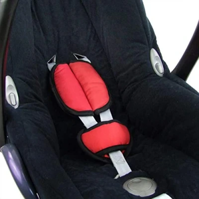 Immagine di BAMBINIWELT Set di imbottiture universali per seggiolino auto, compatibile ad esempio con Maxi Cosi Cybex (rosso)
