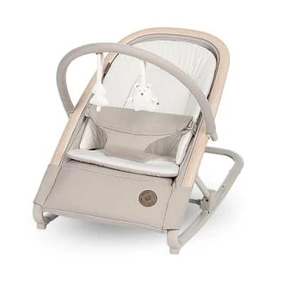 Immagine di Maxi Cosi Kori Sdraietta Neonati in Tessuto con Arco Gioco, 0 2 anni, 15 kg, Pieghevole, 3 Posizioni di Reclinabile, Chiusura Compatta Cinture Easy in, Compatta, Classic Beige