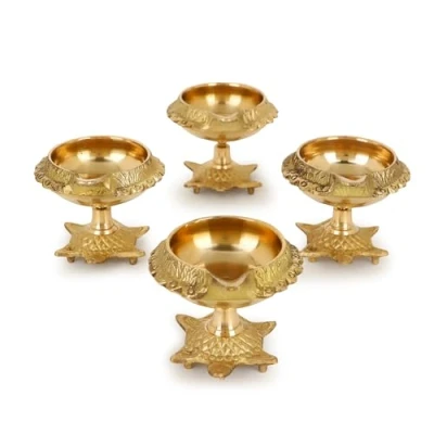 Immagine di Zap impex lampada ad olio tradizionale in ottone Deep Diya indiano a Diwali Puja Kuber Tortoise (4)