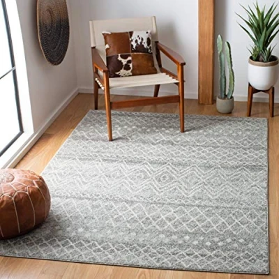 Immagine di SAFAVIEH Tappeto Boho per Soggiorno, Sala da pranzo, Camera letto Madison Collection, A Pelo Corto, Argento e Avorio, 155 X 229 cm