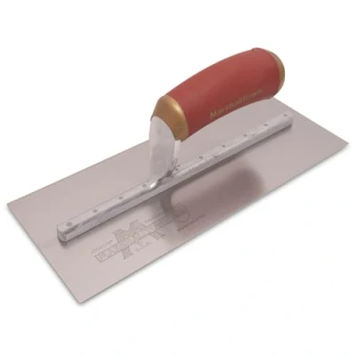 Immagine di Frattazzo lisciante Marshalltown PermaShape, forma piatta, con manico Durasoft, in acciaio inossidabile, perfetto per stuccatori e stuccatori, 279x114 mm