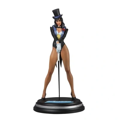 Immagine di McFarlane Toys DC Direct Zatanna by J. Scott Campbell (DC Cover Girls) Statua in resina scala 1:8