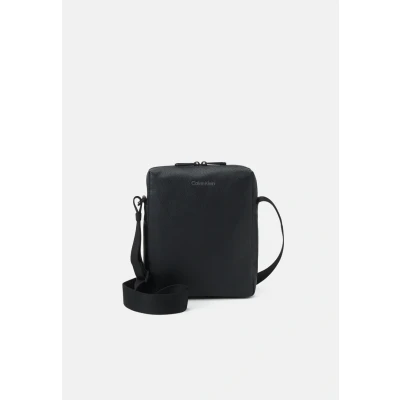 Immagine di Calvin Klein MUST Reporter Borsa a tracolla, Taglia: One Size, Black