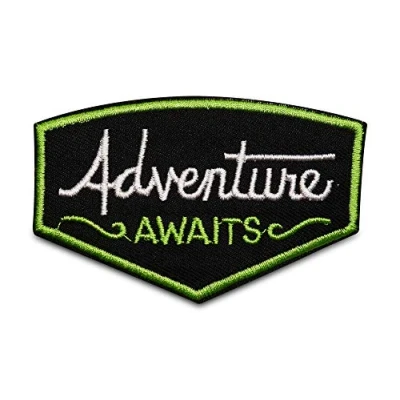 Immagine di Finally Home Adventure awaits Toppa termoadesiva con motivo &quot;Adventure awaits&quot;