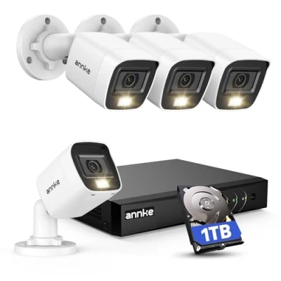 Immagine di ANNKE 1080p Kit di Sorveglianza Cablato CCTV 8CH 5MP Lite H.265+ DVR con 1TB HDD e 4 x Telecamere Bianca Bullet,Kit Videosorveglianza 2MP, IP66 Intemperie,Motion Detection P2P Visione Notturna