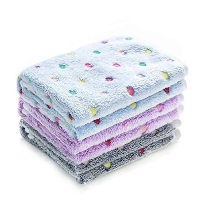Immagine di luciphia 3 Pezzi Coperta per Cane/Gatto Lavabile Soffice Durevole, Morbida e Calda Flanella,Punto,Medium (76 * 52cm)