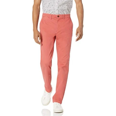 Immagine di Amazon Essentials Pantaloni Chino Elasticizzati Casual vestibilità Aderente Uomo, Rosso Lampone, 29W / 28L