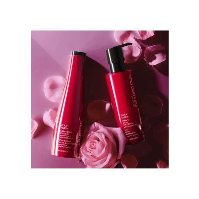 Immagine di Shu Uemura Art of Hair, Balsamo Per Capelli Colorati, Protegge il Colore, Dona Luminosità, Formula Infusa con Estratto di sakè e Niacinamide, Color Lustre, 250 ml