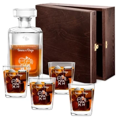 Immagine di Maverton Decanter per whisky in vetro incisione personalizzata Caraffa da 700 ml + 4 Set bicchieri idea regalo la coppia amore