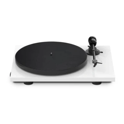 Immagine di Pro Ject E1 OM5E Lettore di dischi Plug &amp; Play, suono alta qualità, limitazione della risonanza Bianco