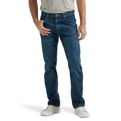 Immagine di Wrangler Authentics Men&#039;s Big and Tall Classic Regular Fit Jean, Twilight Flex, 50x30