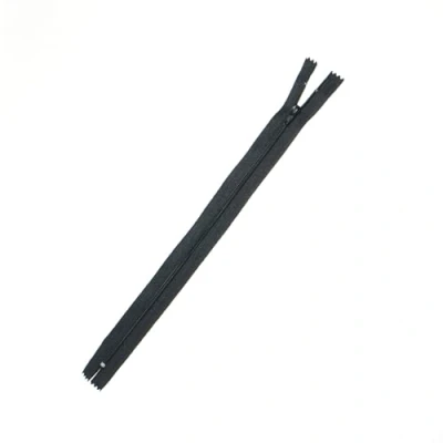 Immagine di Trimz 18 cm ( 17,8 cm) One Way End Stop Zip con Denti 4 mm 1 PC, Poliestere, Nero, x