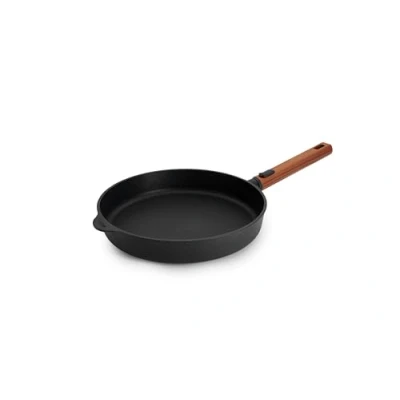 Immagine di Woll Eco Logic QXR Padella piatta in ghisa induttiva, diametro 28 cm, altezza 5 con manico legno rimovibile e sostenibile, adatta per tutti i piani cottura, senza PFAS, rivestimento