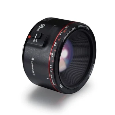 Immagine di YONGNUO, YN F1.8 Obiettivo da 50 mm con autofocus per macchine Canon.