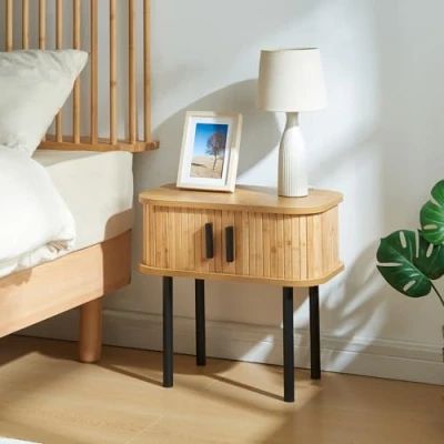Immagine di [en.casa] Comodino con 2 Ante Scorrevoli in Bambù Mobiletto da Notte Tavolino Letto Design Laterale per Divano 48 x 30 45 cm color Legno/Nero