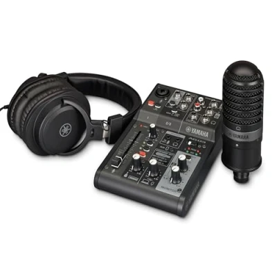 Immagine di Yamaha AG03MK2 All in One Pacchetto Streaming Live, Include Mixer a 3 Canali, Microfono Condensatore e Cuffie, per Windows, Mac, iOS Android, Nero