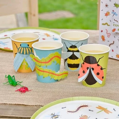 Immagine di Ginger Ray Creepy Crawly Bicchieri di carta per feste con insetti pop up 3D, bambini, confezione da 8, multicolore