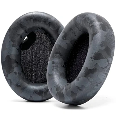 Immagine di WC Cuscini extra spessi per cuffie Sony WH1000XM4 realizzati da Wicked Cushions Pelle morbida, lussuosa memory foam con isolamento acustico, funziona sensore auricolare Nero Camo
