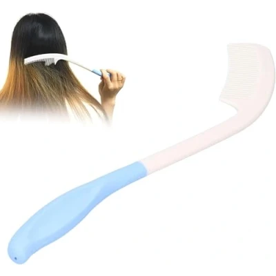 Immagine di Pettine Antiscivolo a Manico Lungo, Design Ergonomico per Uomo Anziano, Materiale di Alta Qualità, Resistente ed Ideale Artrite, Bianco