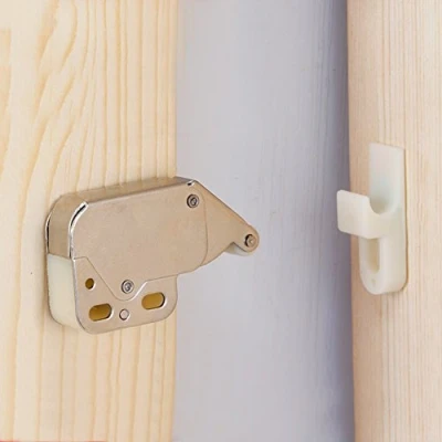 Immagine di Push to Open Touch Catch Lock Spring Bounce Door Bolt per Window Shed Gate Cabinet Cupboard Doors