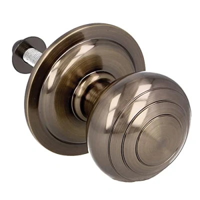 Immagine di Amig Pomello Mod 14 rotondo in ottone massiccio con finitura pelle per porte esterne di ingresso Diametro maniglia Ø61 mm · Altezza 72,5 Facile da installare Include dado fissaggio