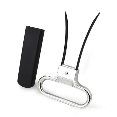Immagine di Fackelmann Cavatappi Estrattore di Sughero Professionale, Apribottiglie a due punte, materiale resistente in lega zinco e ABS, dimensioni 11 x 5 cm