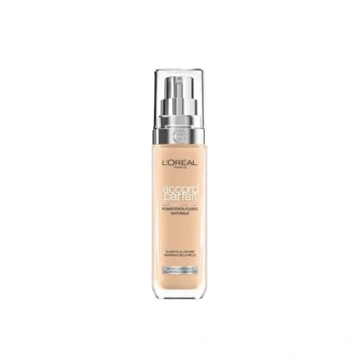 Immagine di L&#039;Oréal Paris Fondotinta Liquido, Incarnato Uniforme e Illuminato, Finish Naturale, Per Tutti i Tipi di Pelle, Formula con Acido Ialuronico, Accord Parfait, Tonalità: 3N Creamy Beige, 30 ml