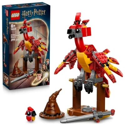 Immagine di LEGO Harry Potter Fanny: la Fenice di Albus Silente Giocattolo Set Play &amp; Display con Figura Uccello Cappello Parlante e Spada Grifondoro Regalo per Bambine Bambini da 8 Anni 76448
