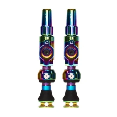Immagine di Muc Off Big Bore Lite Tubeless Valves, Iridescent 45mm Precision Engineered Dust Caps for Bikes with Revolutionary Airflow Technology Presta Valve MTB/Road/Gravel