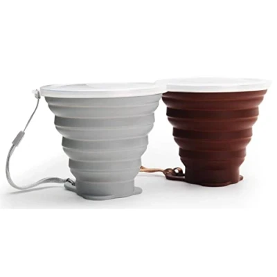 Immagine di DEHUB Tazza da caffè Portatile, Viaggio Pieghevole in Silicone, FDA e BPA Senza Coppa Leggera,Maggiore capacità 270ML Tazze Bere Pieghevoli, 2 Confezioni (Grigio, caffè, 2)