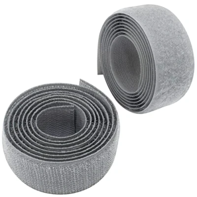 Immagine di Aerzetix C65950 Nastro/rotolo di scratch 25mm 1 metro auto aggrappante organizer/fermacavo striscia aggancio sacchetto indumento cinghia colore: grigio pietra in poliammide e poliestere