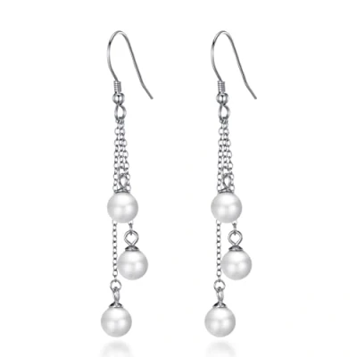 Immagine di Orecchini pendenti in argento sterling con tripla perla bianca